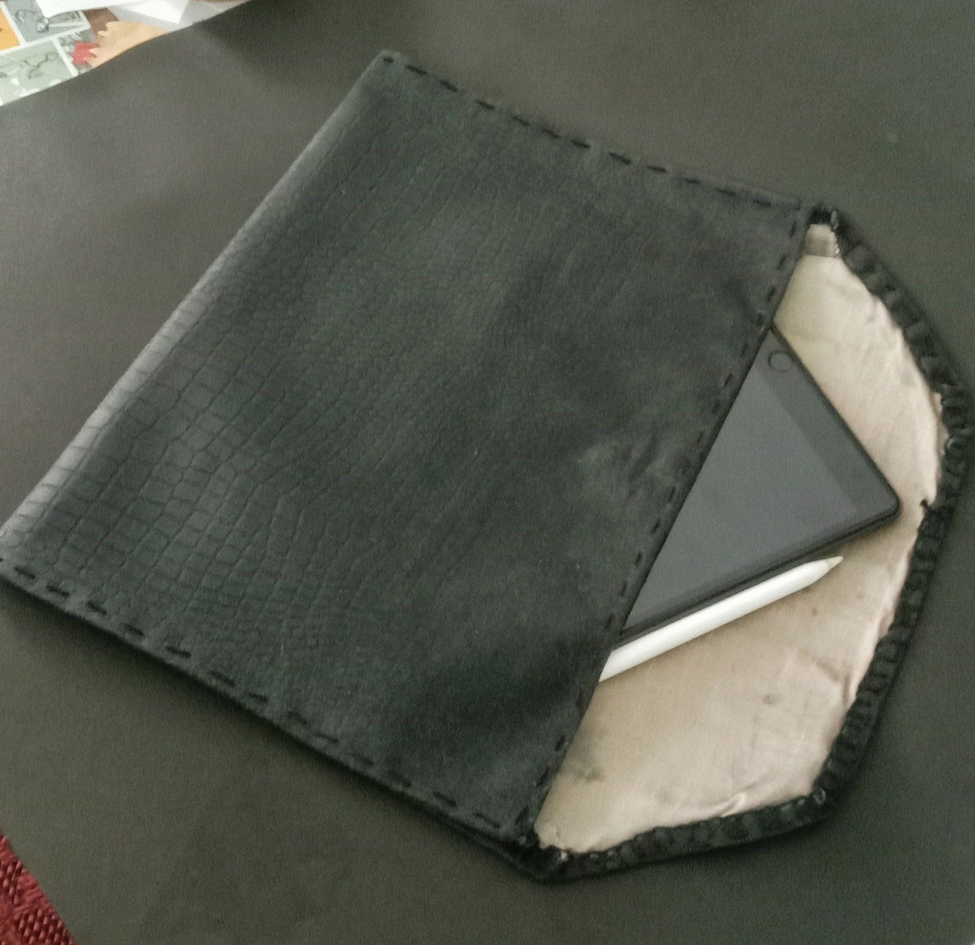 Multipurpose Fruit Leather Sleeve (Black) - Image 3