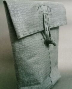 Fruit-Leather Pouch / Doggy Bag — view 2